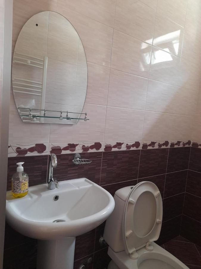 Kera Guest House Kazbegi Esterno foto