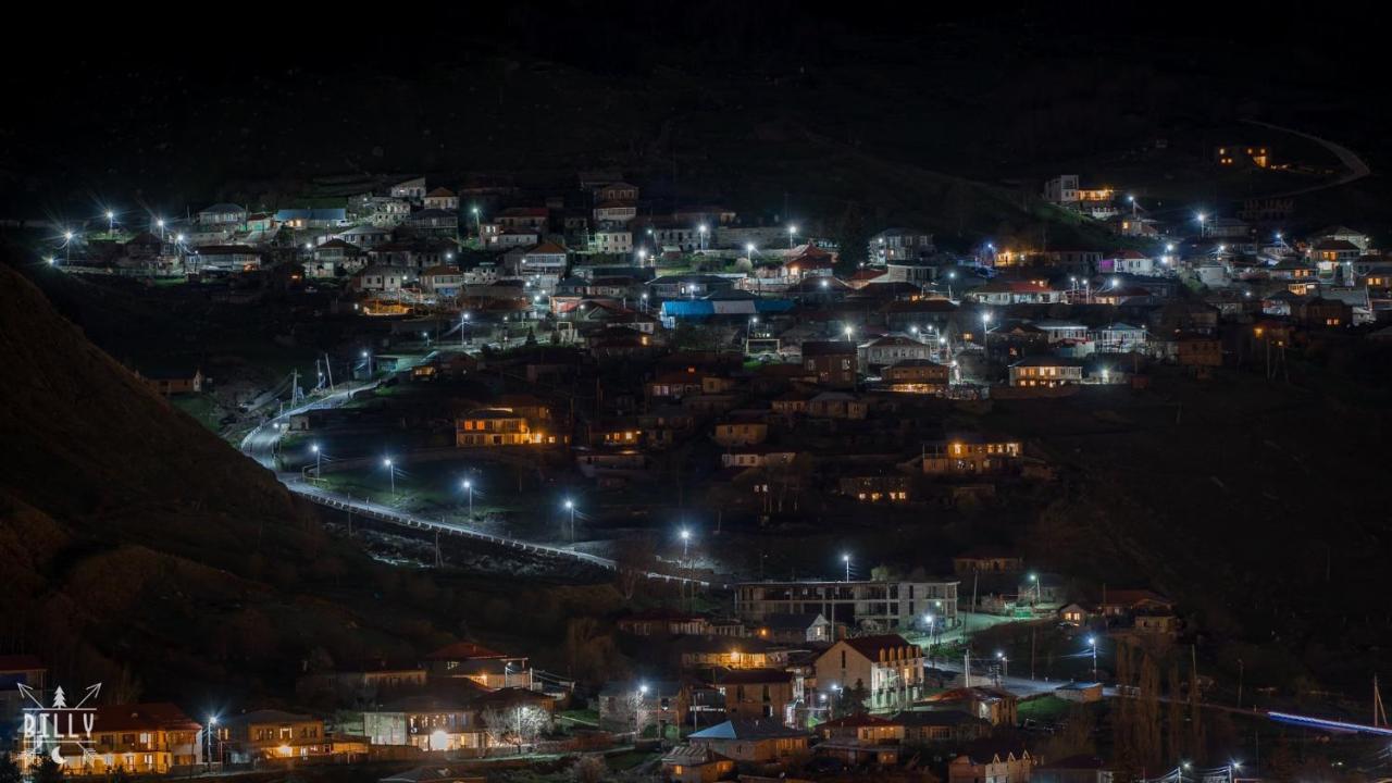 Kera Guest House Kazbegi Esterno foto